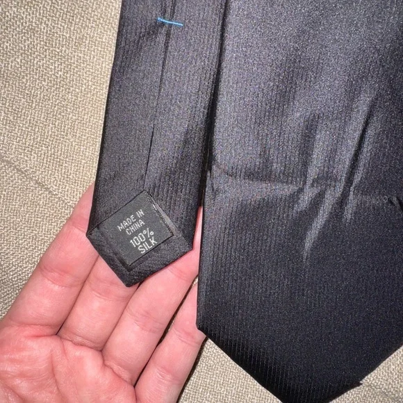 Calvin Klein/Kenneth Cole Dress Tie Bundle (FREE SHIPPING) - Picture 4 of 5